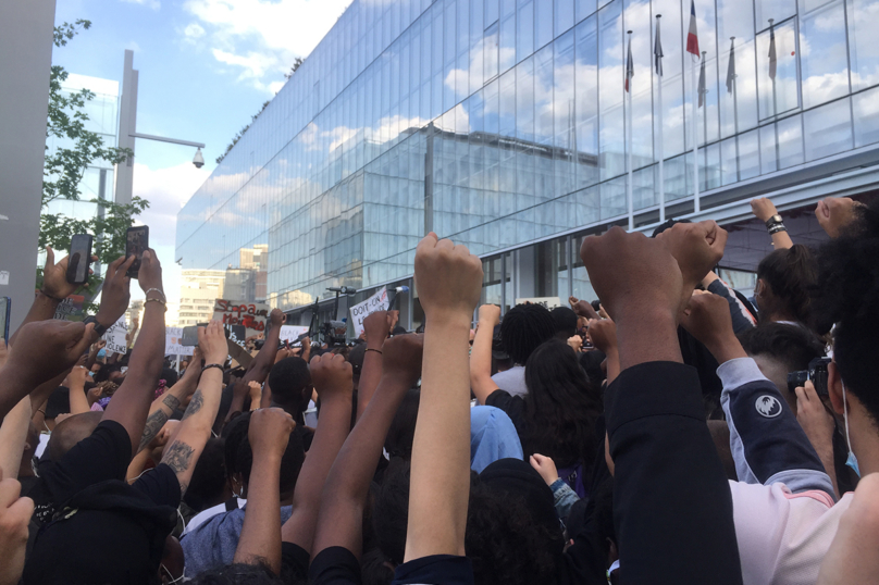 Pour Adama Traoré et George Floyd, un rassemblement historique