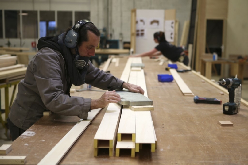 Bricoler avec ce que la nature propose plutôt que produire à la chaîne