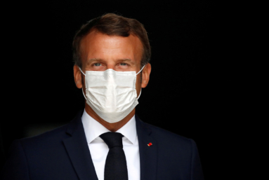 Le masque et le faux-nez de Macron