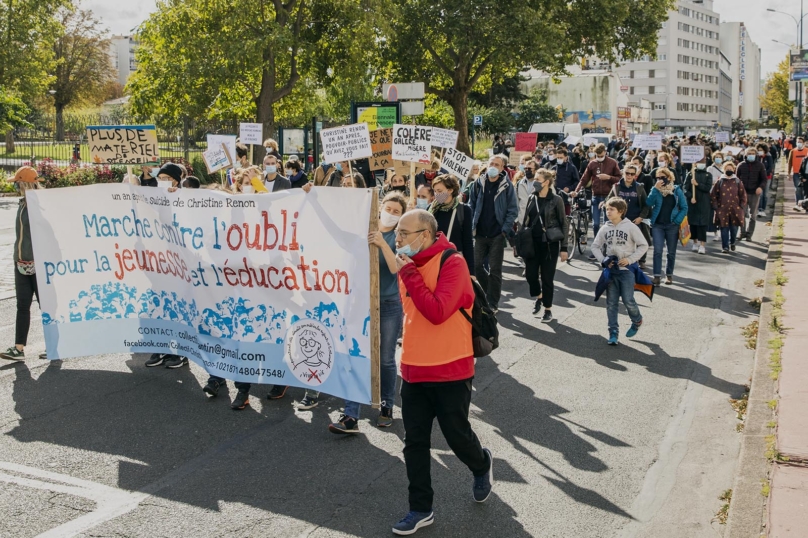 Un an après le suicide de Christine Renon, les directeurs d’école se sentent toujours abandonnés