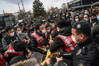 Turquie : La mise au pas des institutions