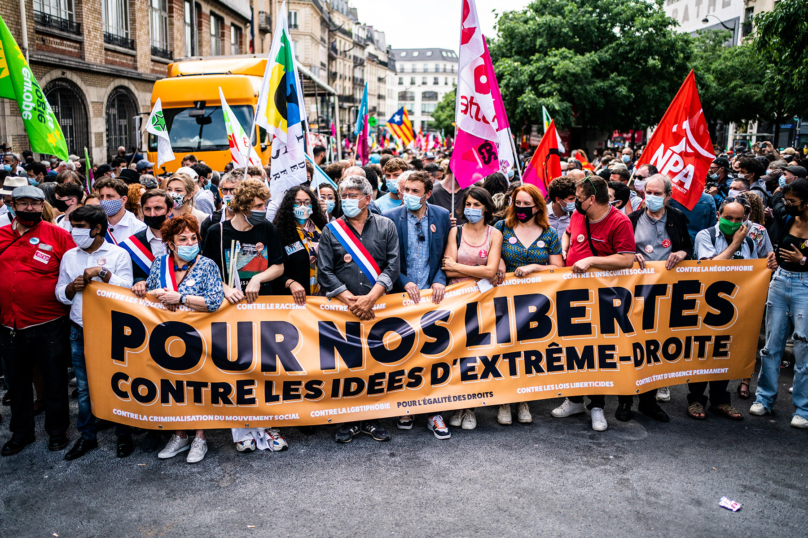 Le 12 juin, soleil partout, police nulle part