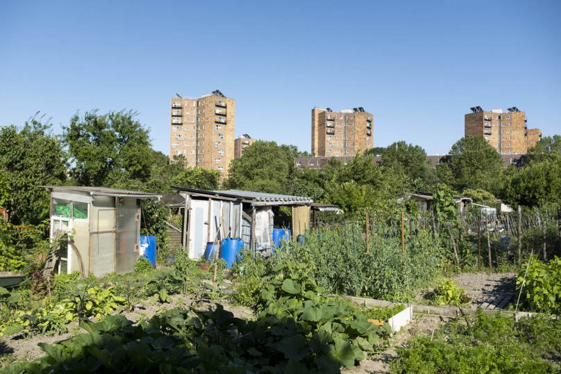 Rassemblement mouvementé devant les jardins ouvriers d’Aubervilliers