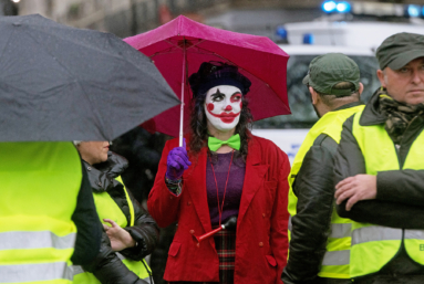 « Entre gilets jaunes et quartiers populaires, la lutte pour la justice sociale créé un pont solide »