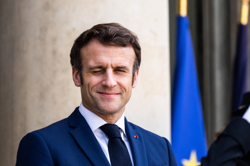 Macron nous prend pour des…