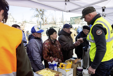 À Lviv, un immense élan humanitaire