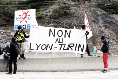 Les interdictions administratives de territoire, nouvelle arme contre les militants