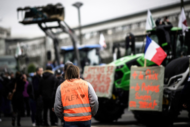 Derrière la colère des agriculteurs, la petite musique de la convergence des luttes