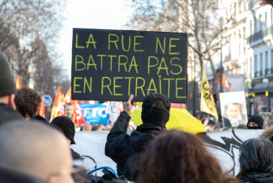 Sérieux syndical, cirque parlementaire