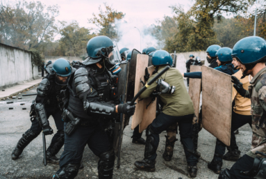 À l’école du maintien de l’ordre des gendarmes