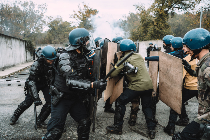 À l’école du maintien de l’ordre des gendarmes