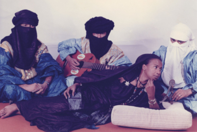 « Kel Tinariwen » : perles des sables