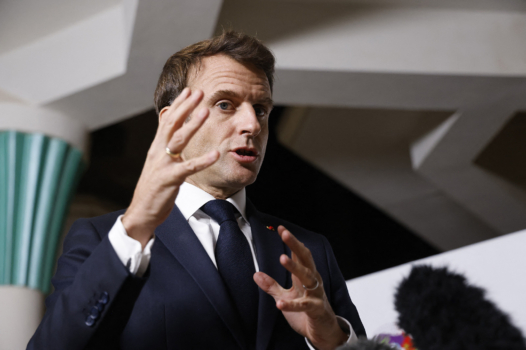 Macron, sans pression