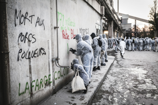 Les grands moyens antiterroristes contre une photojournaliste écolo