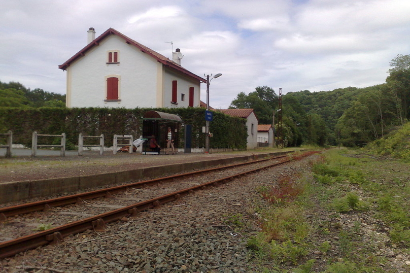 La gare d’Itxassou de nouveau sur les rails