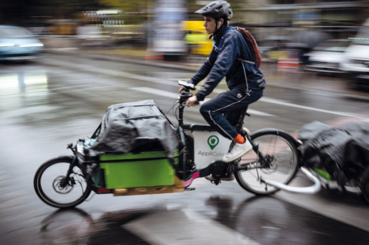 « Tu passes ta vie au travail, et après, tu meurs ? »