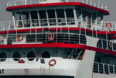 Des prisons pour migrants dans des ferrys privés