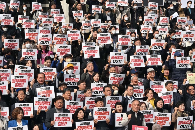 À Séoul, une manifestation contre « de l’argent sale »