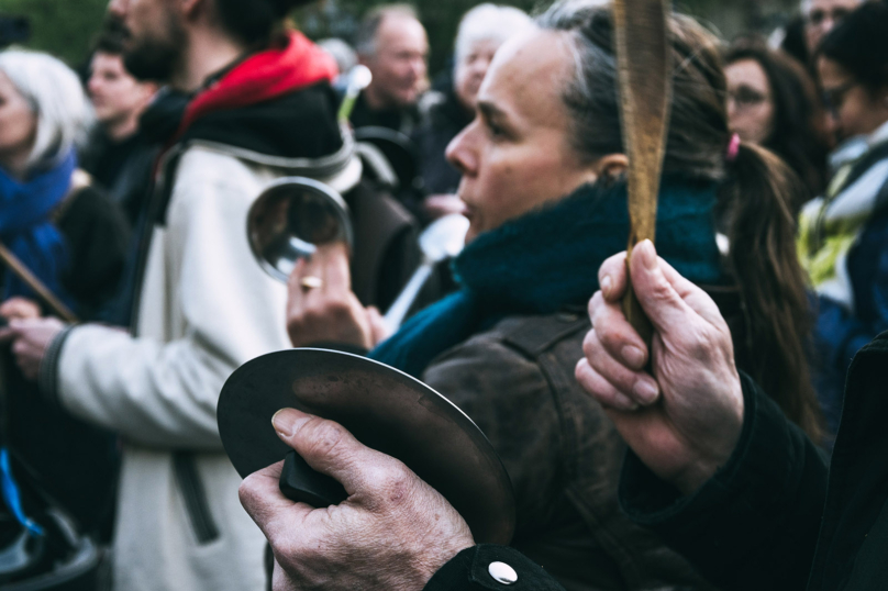 Des « casserolades » dans toute la France !