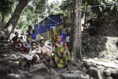 À Mayotte : l’angoisse des uns, l’espoir des autres