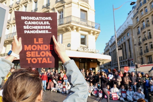Blocage de l’AG de Total : « Les écoterroristes, c’est vous ! »