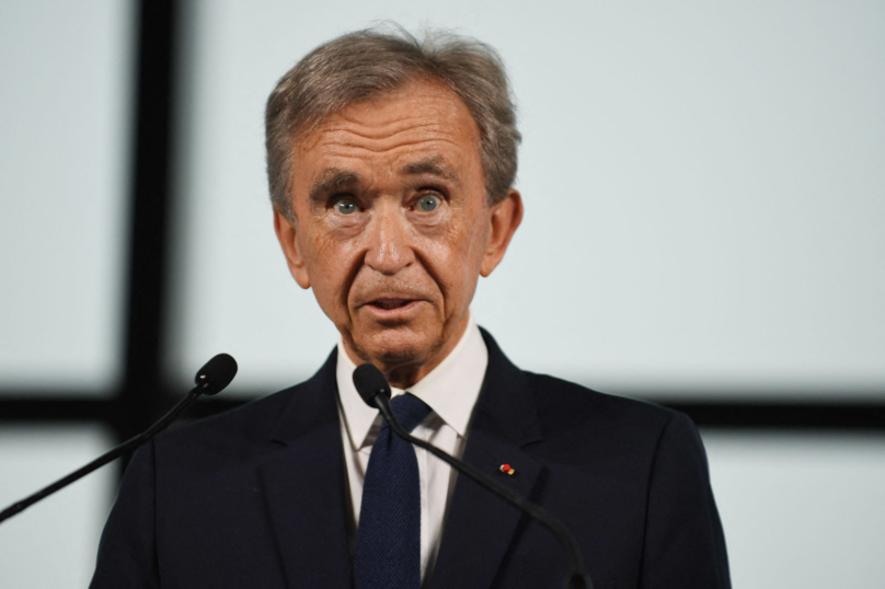 Bernard Arnault perd face à la CGT et au DAL