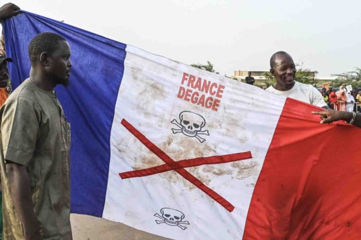 Afrique : le jeu dangereux de Macron
