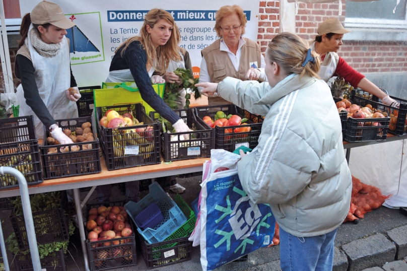 Glaner pour manger : la dure loi du marché