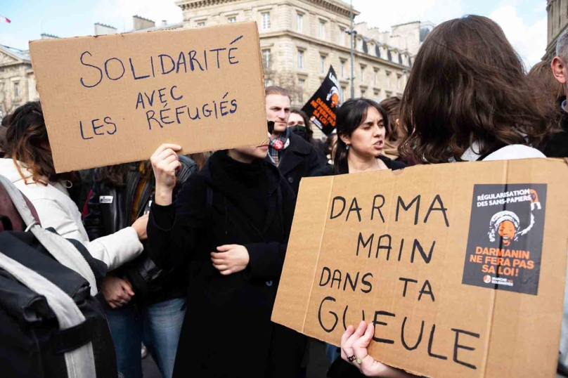 Macron : une drague éhontée de la droite