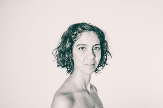 « iViV », le tissage et métissage d’Oriane Lacaille