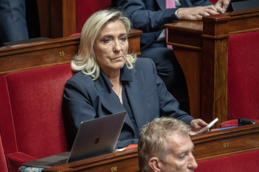 Procès FN-RN : « Ce procès affecte Le Pen personnellement, mais pas Bardella »