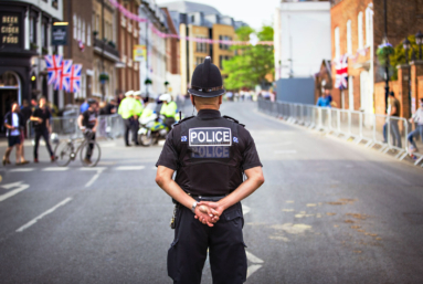 La police britannique est raciste, selon son chef des commissaires