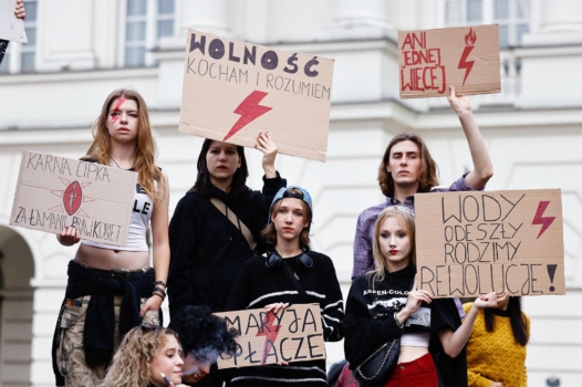Droit à l’IVG : en Europe, une âpre révolution féministe