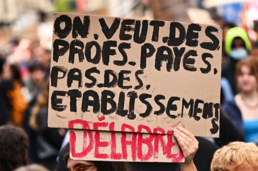 En Outre-mer, révolte pionnière