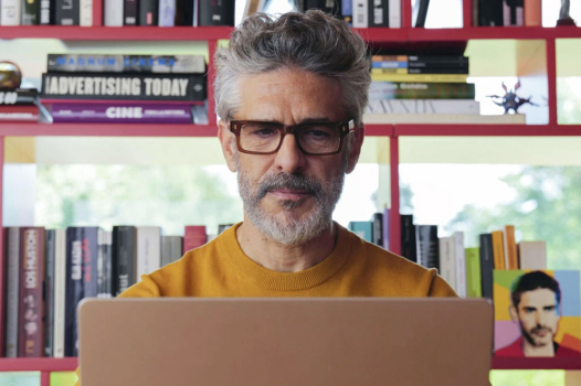 « Autofiction », de Pedro Almodóvar (Compétition) ; « La Détention », de Guillaume Massart (Acid)