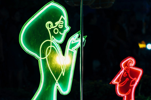 Célibat, bodycount, « vieille fille »… Comment l&rsquo;injonction au couple interdit d&rsquo;être seul•e