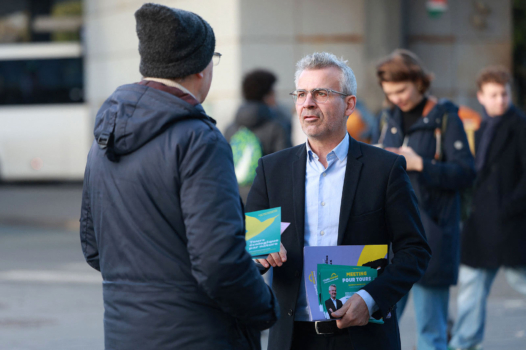 « Je sais que c’est possible » : à Tours, le maire écolo Emmanuel Denis érige l’union en modèle