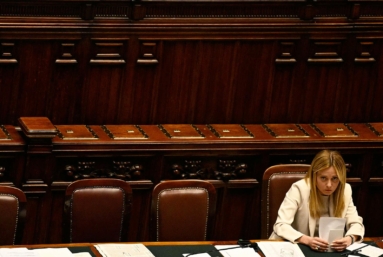 Giorgia Meloni joue une partie de son mandat sur un référendum constitutionnel