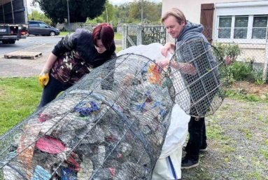 Dans la Manche, on piège, on analyse et on recycle les déchets plastiques