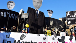 Le Pen en rêvait, Macron l&rsquo;a fait