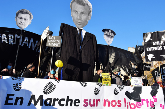 Le Pen en rêvait, Macron l&rsquo;a fait