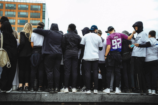Vingt ans après les révoltes sociales, l’appel des quartiers populaires