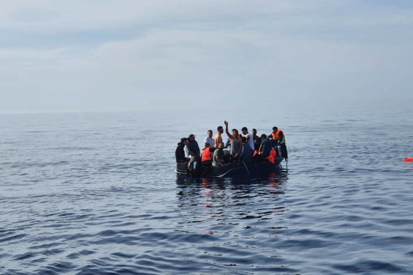 Migrants abandonnés en mer : un navigateur révolté