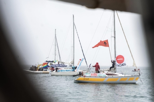 Finistère : un équipage internationaliste navigue contre l’empire néocolonialiste de Bolloré