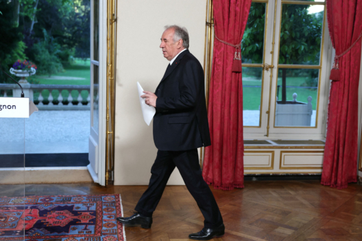 Retraites : François Bayrou entre en mode survie