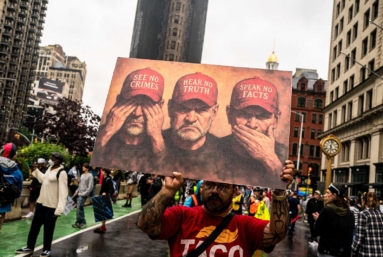 Aux États-Unis, la communication en mode éléphant de Trump