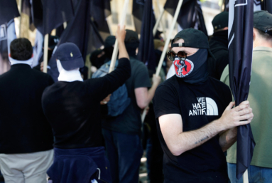 Extrême droite : un terrorisme passé sous silence