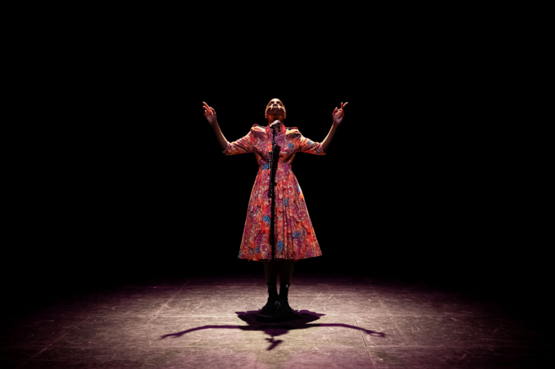 « Portrait de Rita » : trois femmes et un micro
