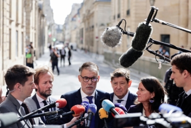 Lecornu II sauvé, le PS piégé