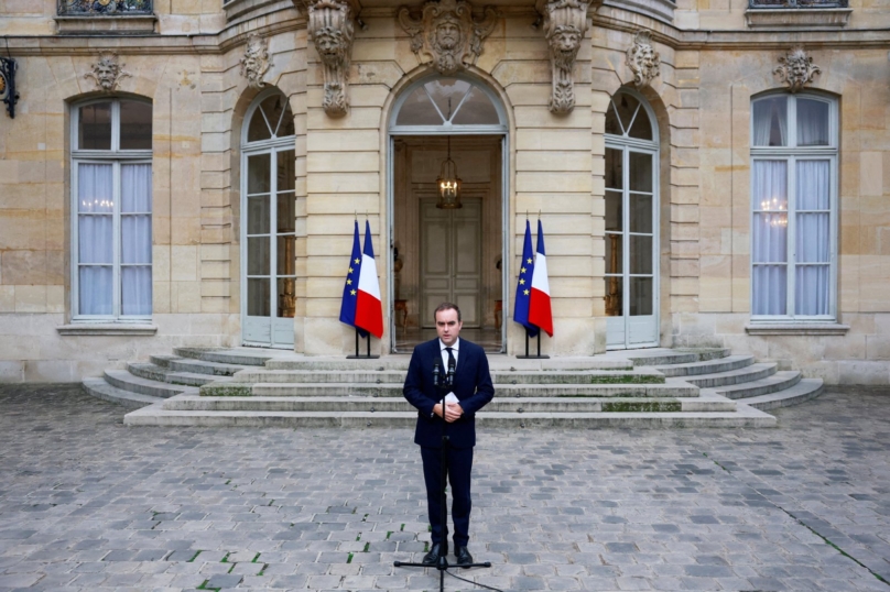 Lecornu renommé : Macron, un forcené à l’Élysée